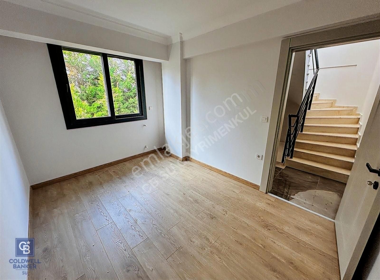 Dikili Çandarlı Satılık Villa Çandarlı Merkezde 104 M2 3+1 Satılık Lüks Villa