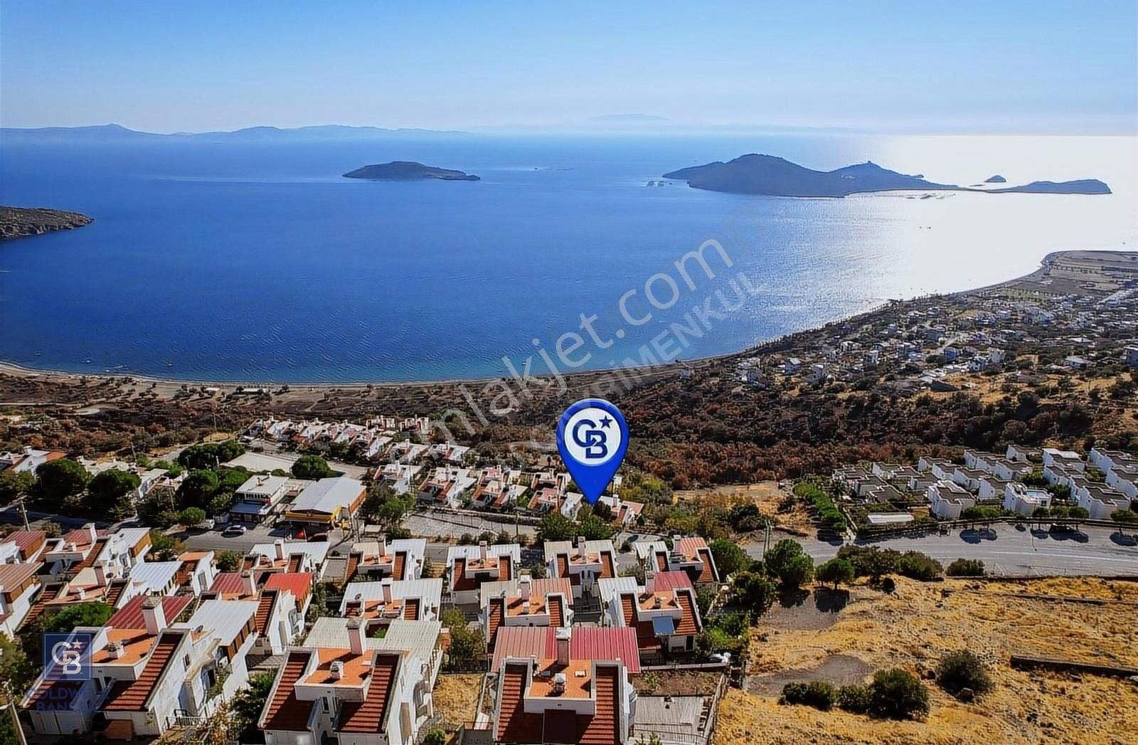 Dikili Çandarlı Satılık Villa Dikili Çandarlı'da İlkyankı Sitesinde Şahane Manzaralı Villa