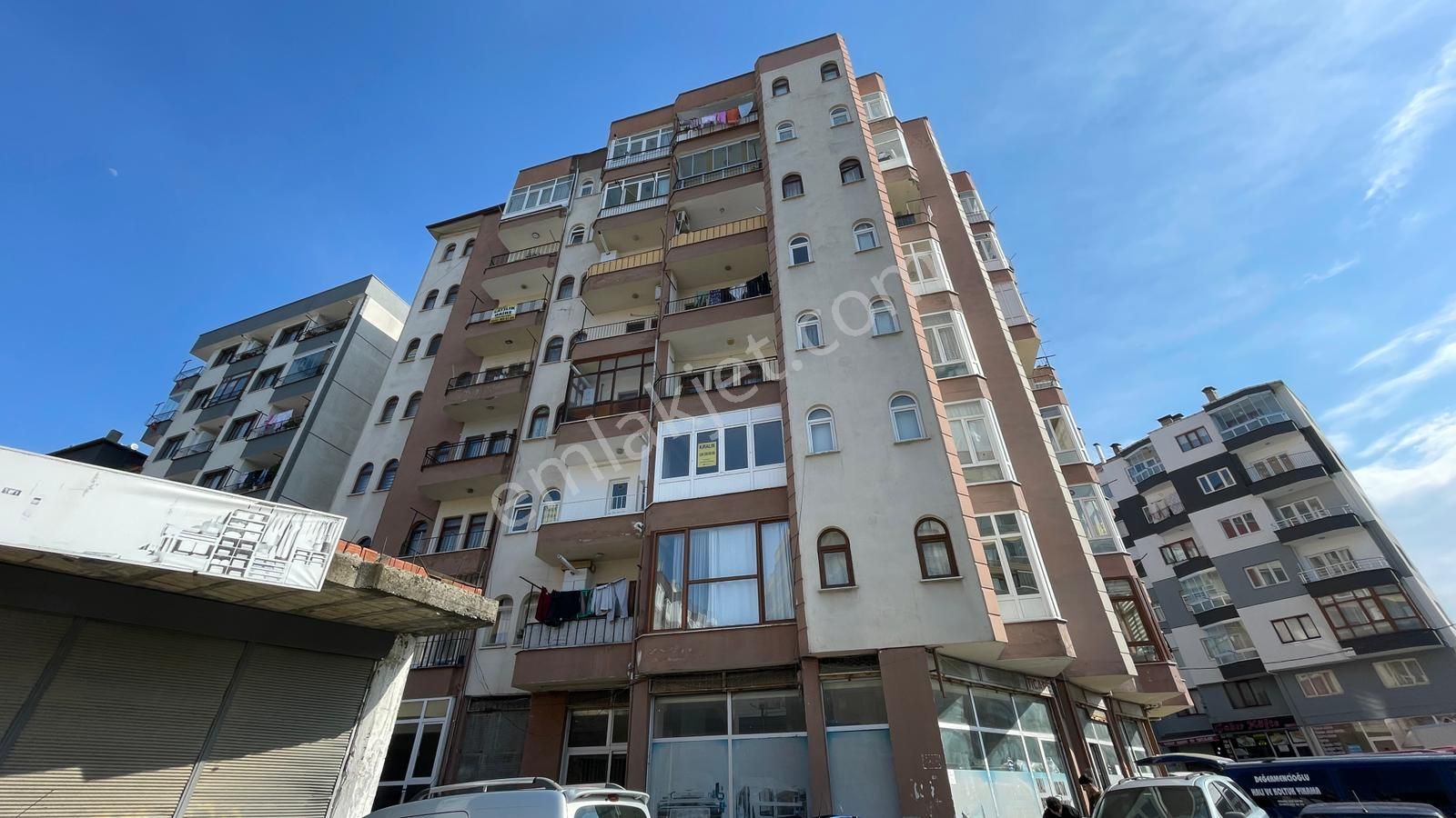 Yaylacık Haçkalı Baba Hastanesi Karşısında Satılık 2+1 Daire