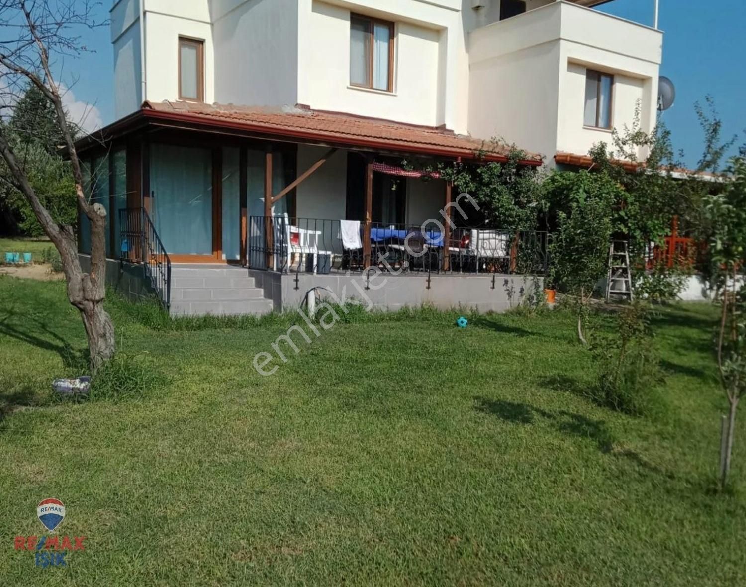 Ayvacık Babakale Köyü (Akliman) Satılık Villa Full Eşyalı İskanlı 414 M² Arsa Payı İle 3+1 Tripleks