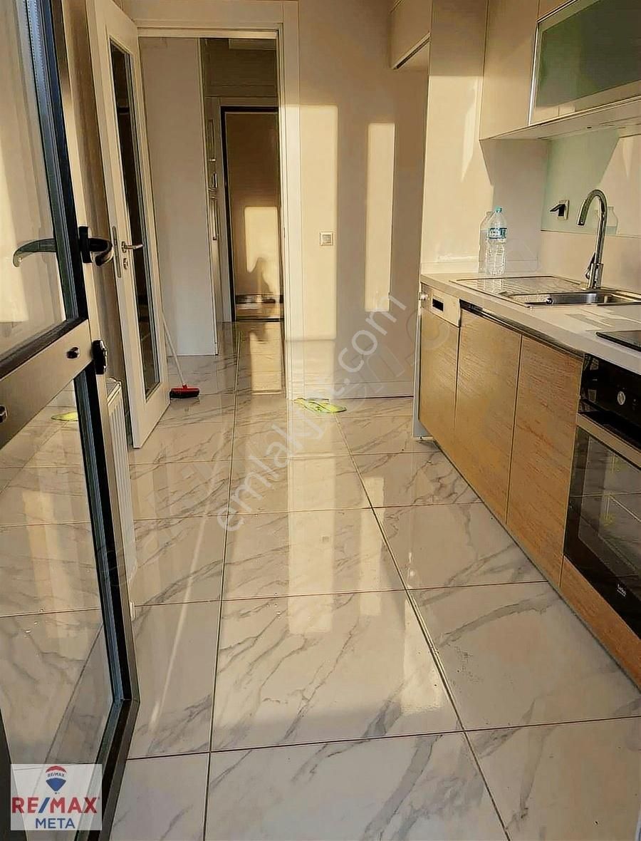 Küçükçekmece Atakent Marmaraya Yakın Kiralık Daire Adres Atakent'de 2+1 Kiralık Daire