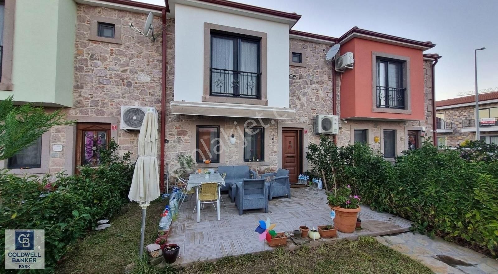 Ayvalık Küçükköy Satılık Villa Ayvalık Küçükköy'de Satılık Taş Villa