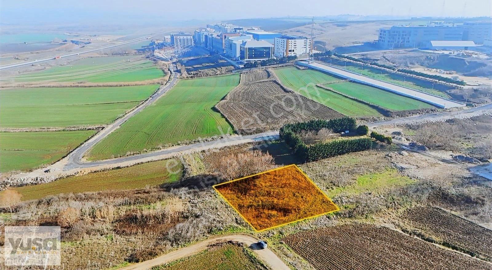 Çatalca Ferhatpaşa Satılık Konut İmarlı Çatalca Ferhatpaşa Mahallesinde Köşe Parsel İmarlı Arsa!