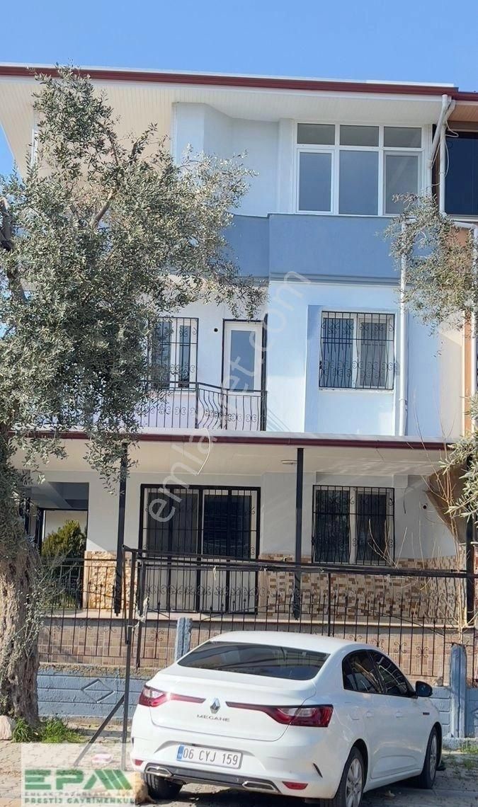 Didim Yeni Kiralık Daire Altınkumda 4+1 Kiralık Villa