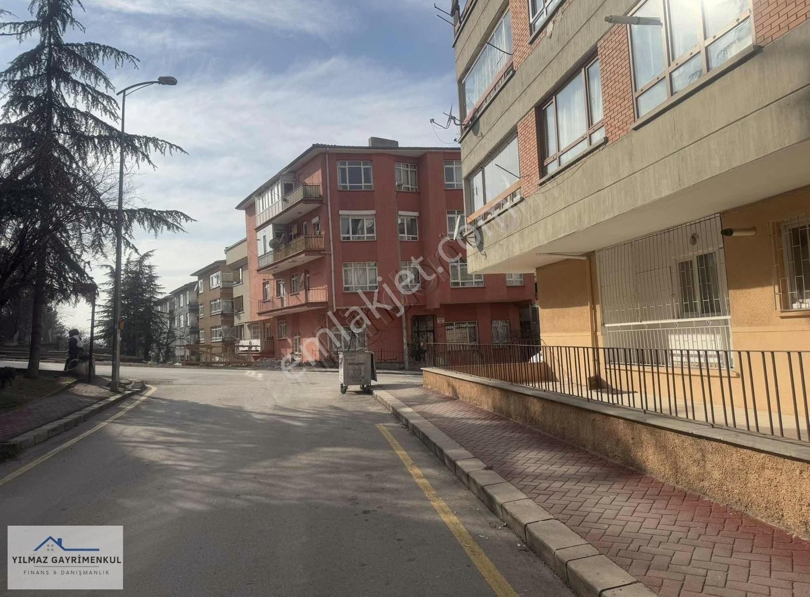 Ankara Çankaya Havalimanına Yakın Kiralık Daire Ankara Hukuk Fakültesi Yanı 2+1 Kısmi Eşyalı