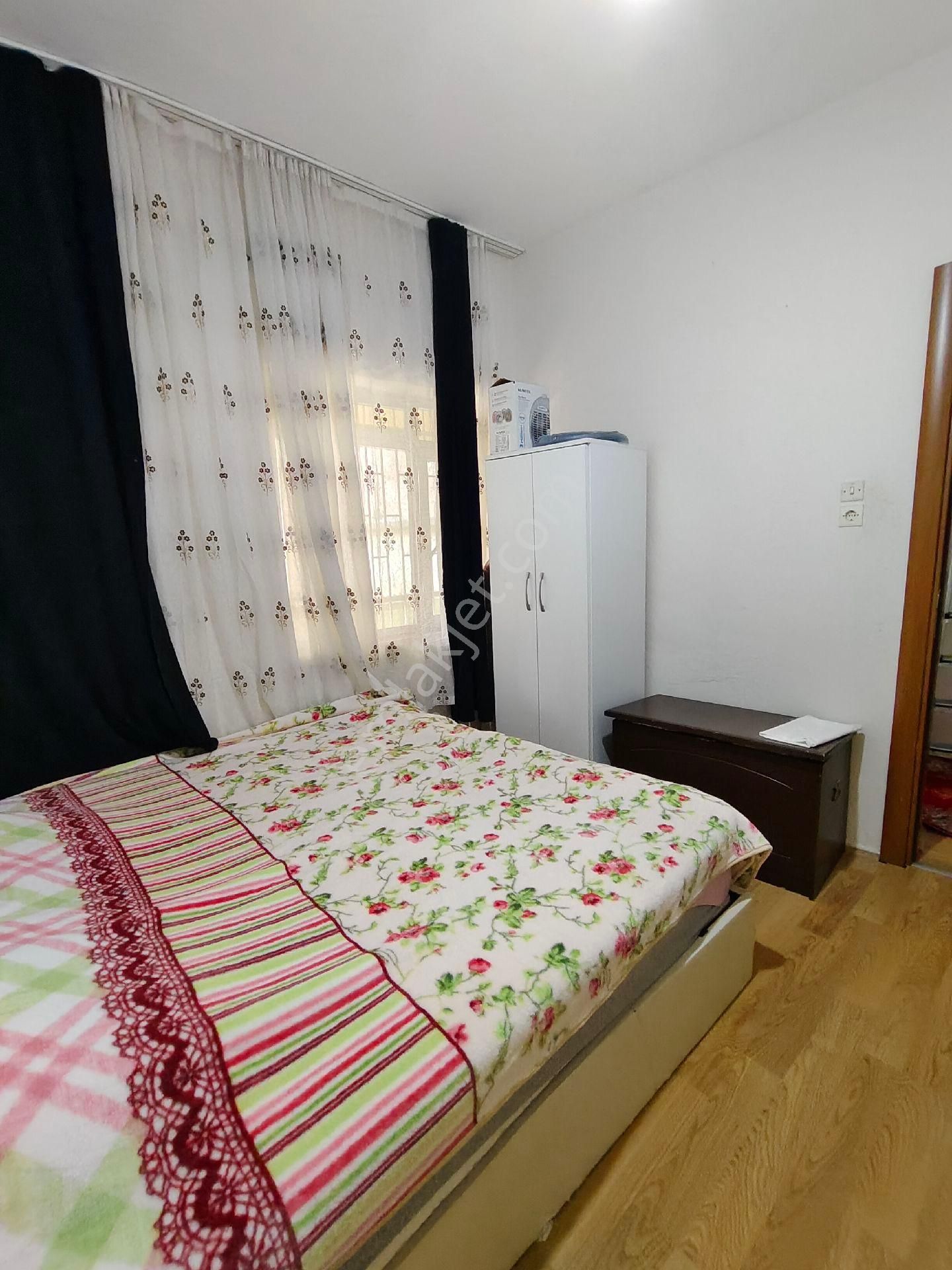 Cumhuriyetde Satılık 2 Daire - Görsel 5