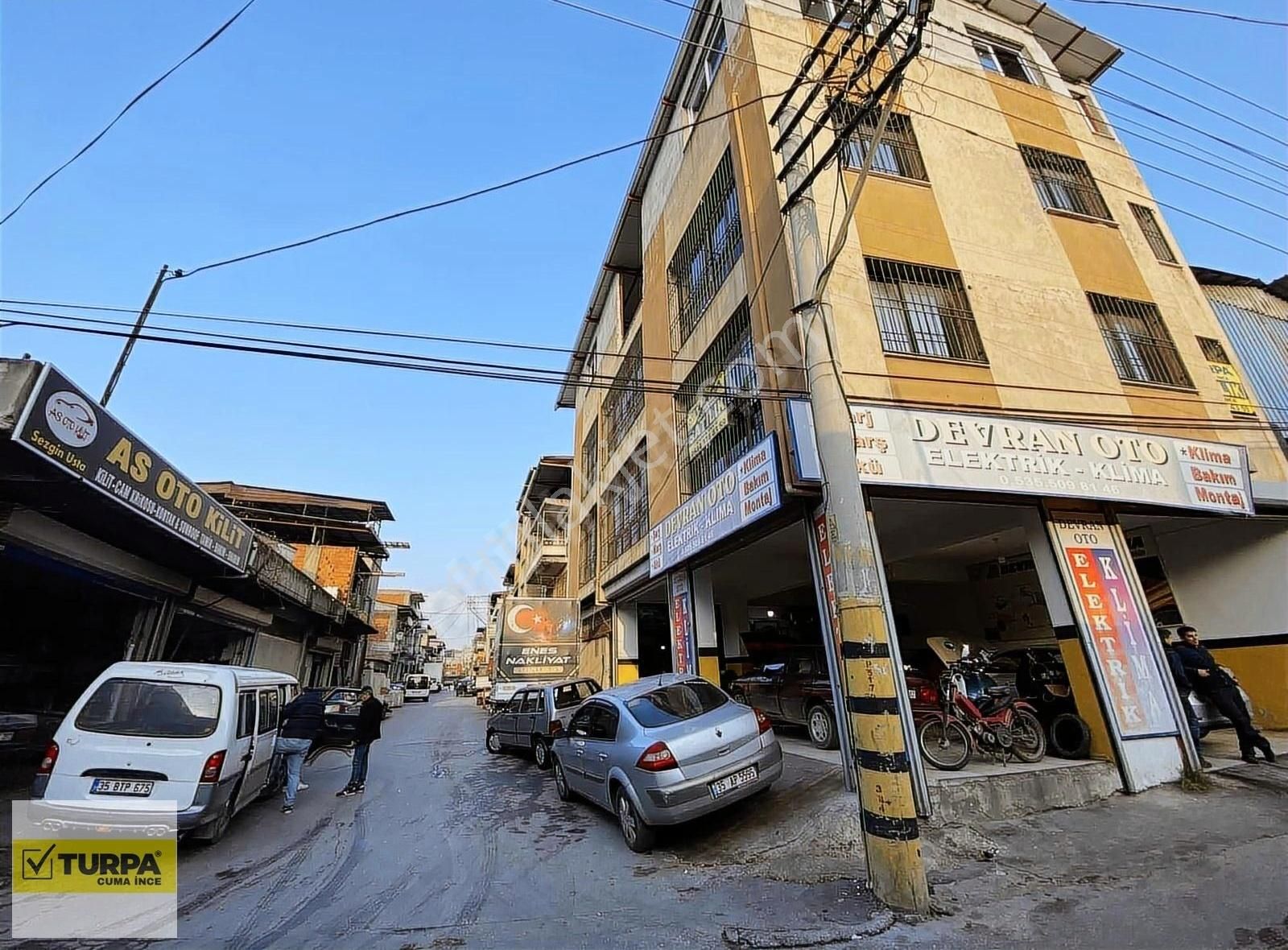 Karabağlar Aşık Veysel Satılık Fabrika Cuma İnce'den Komple Satılık 4 Katlı Köşe Bina