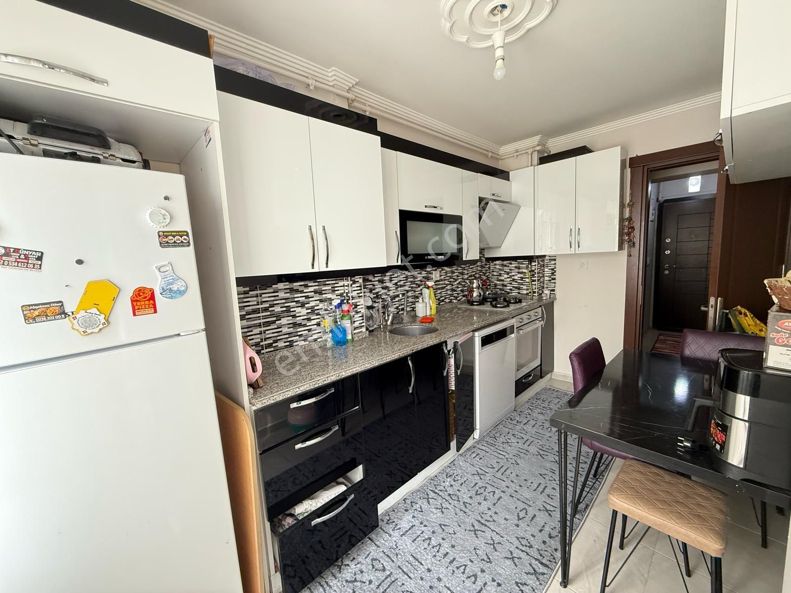 🏡muradiye Mahallesi 🏡 ✅2+1 90 M2 5 Katlının 3 Katı ❇️ Kapalı Mutfak ❇️kombi Petekli