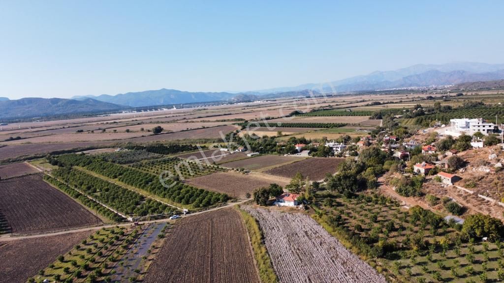 Dalaman Kapukargın Satılık Tarla Denize 2 Km Uzaklıkta Kanala Yola Cephe İnşaat Ruhsatlı Çevrili