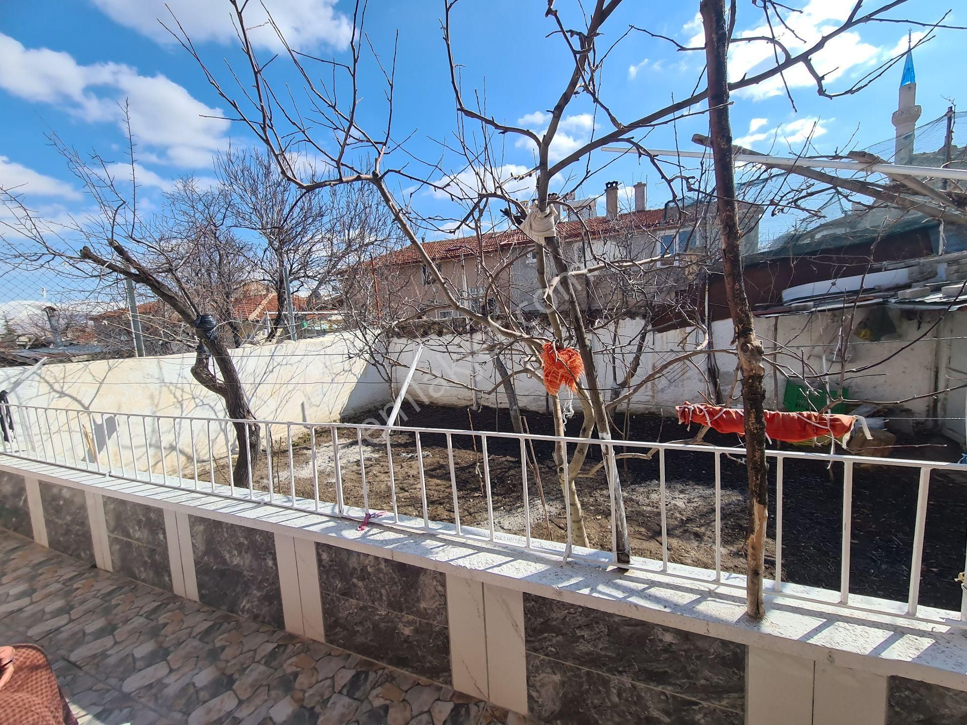 Niğde Merkez Fertek Satılık Müstakil Ev Fertek Yeni Mahallede Doğalgazlı Bahçeli Müstakil Satılık Ev