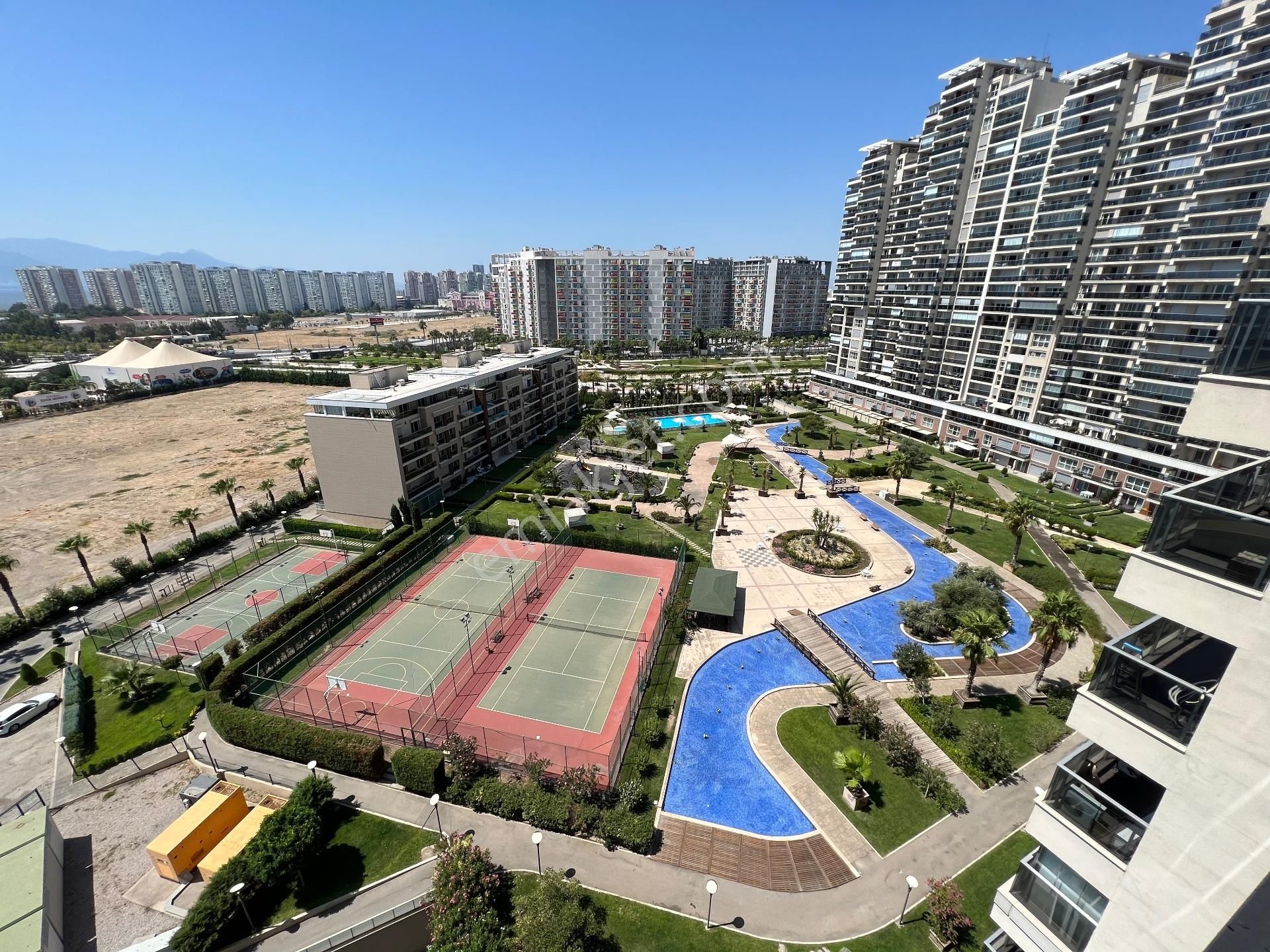 Karşıyaka Yalı Satılık Daire Park Yaşam Mavişehir Satılık 2+1 Daire Peyzaj Ve Deniz Manzaralı