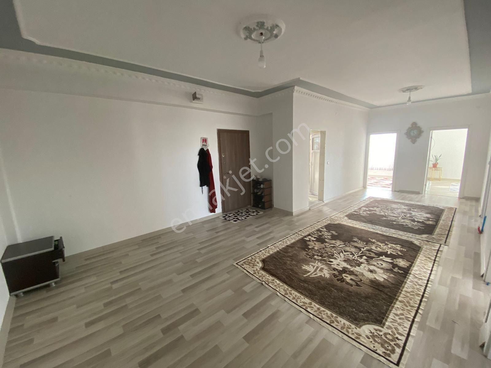 Çelikevlerde Kiralik 3+1 Daire - Görsel 5