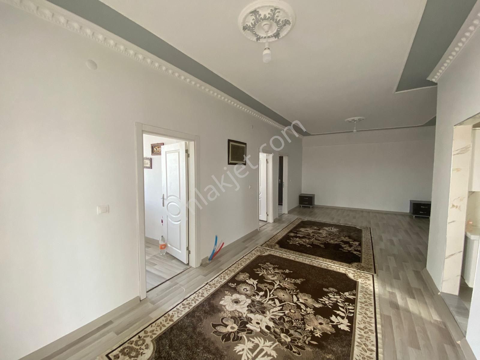 Çelikevlerde Kiralik 3+1 Daire - Görsel 3