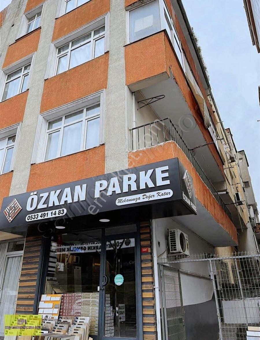 Bağcılar Yenimahalle Satılık Daire Ezda Gayrimenkul'den Yüksek Hisseli Cadde Üstü Daire