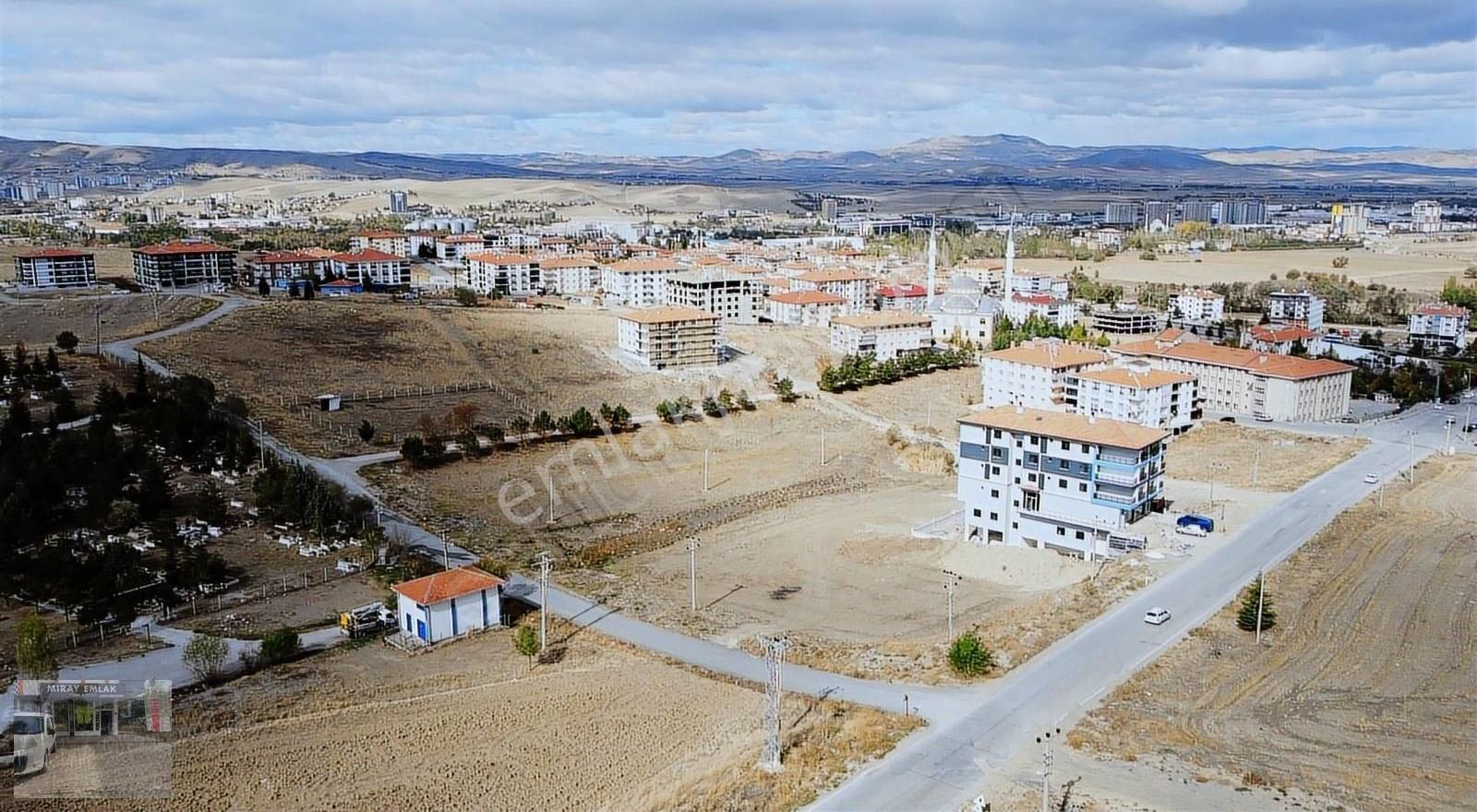 Pursaklar Altınova Satılık Tarla Havaalanına Yakın İmarlı Parsellere Sınır Fırsattt