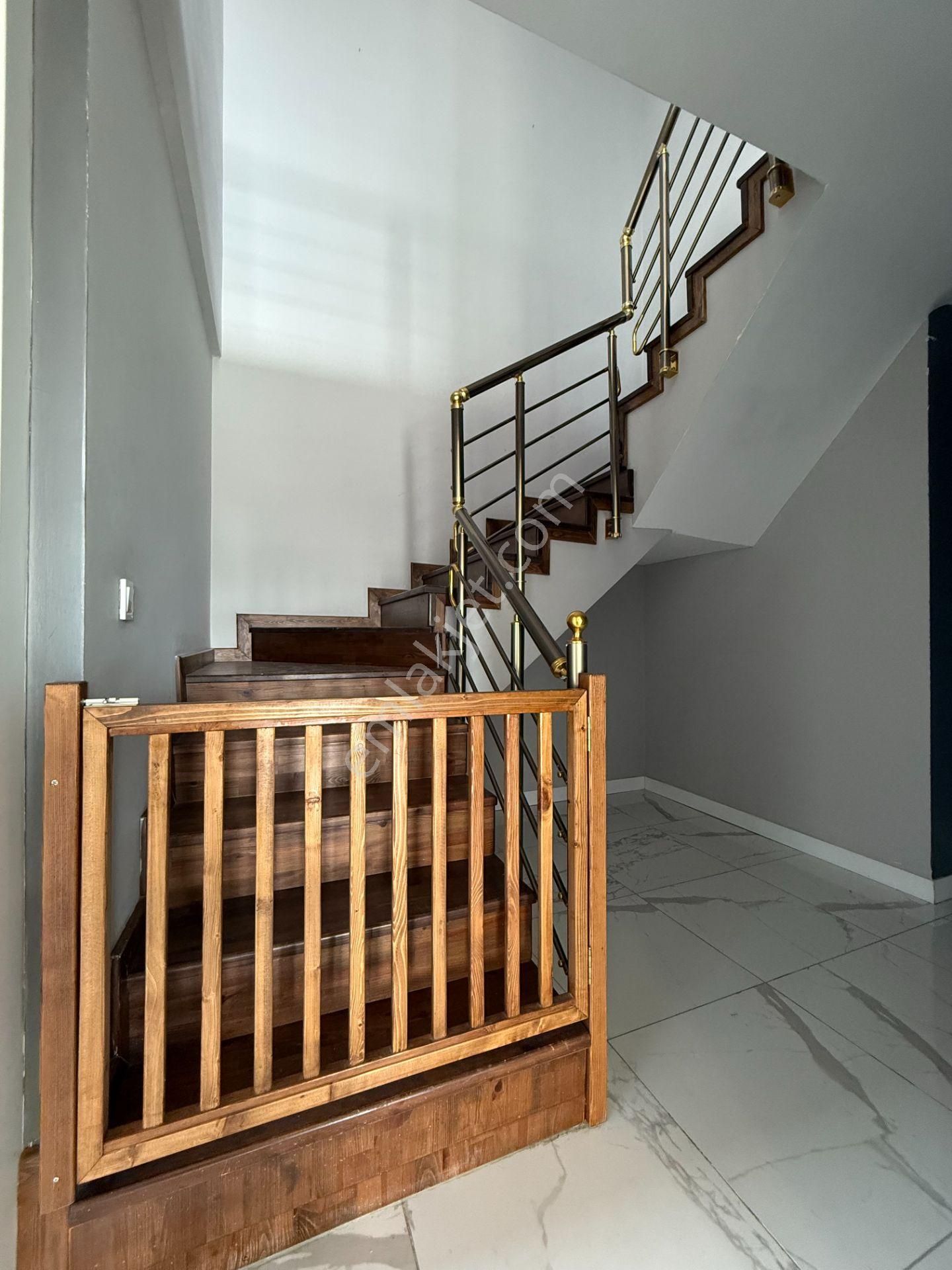 Toros Caddesinde 260 M2 5+1 Dubleks Kiralık Daire - Görsel 16