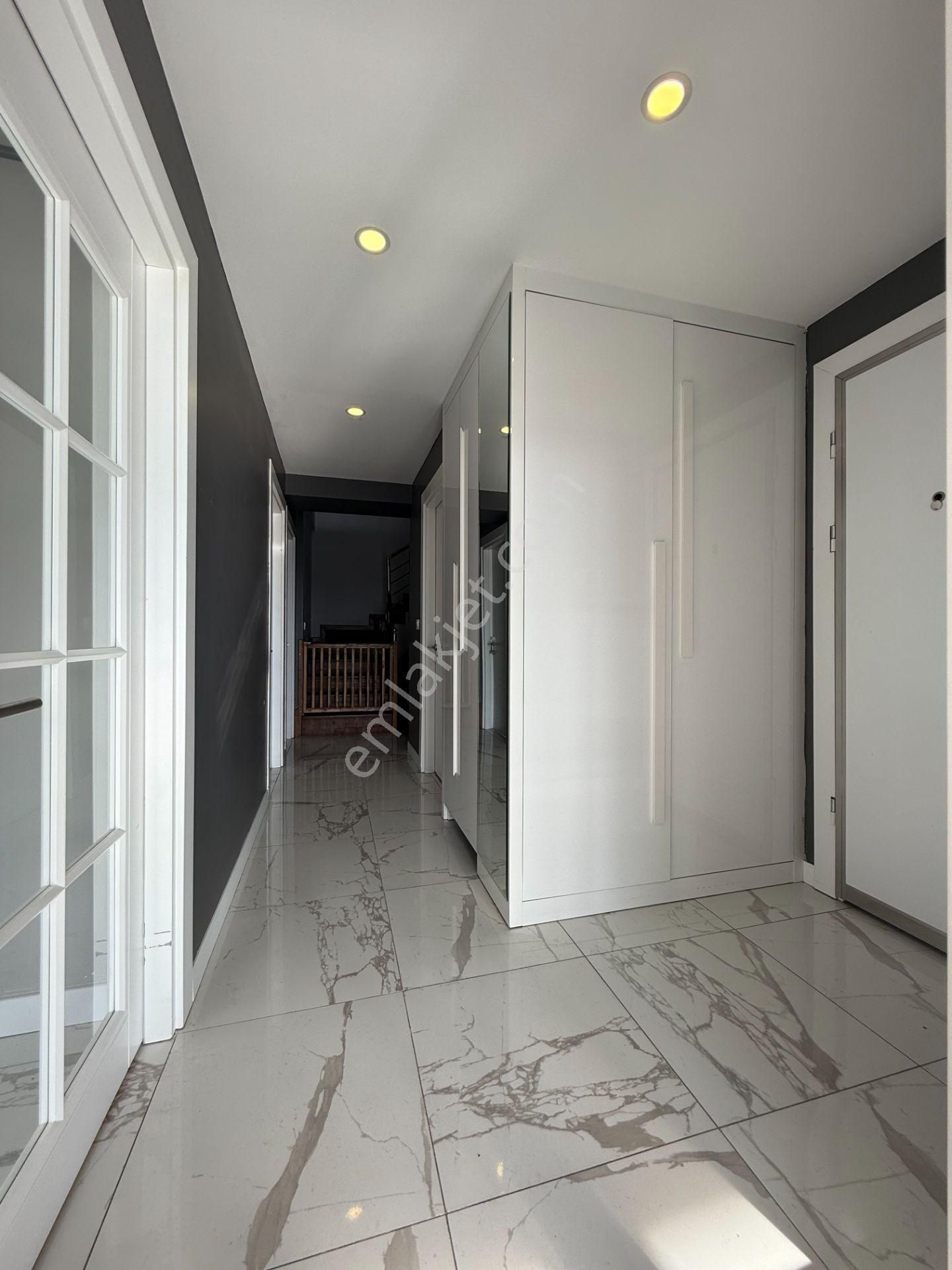 Toros Caddesinde 260 M2 5+1 Dubleks Kiralık Daire - Görsel 20