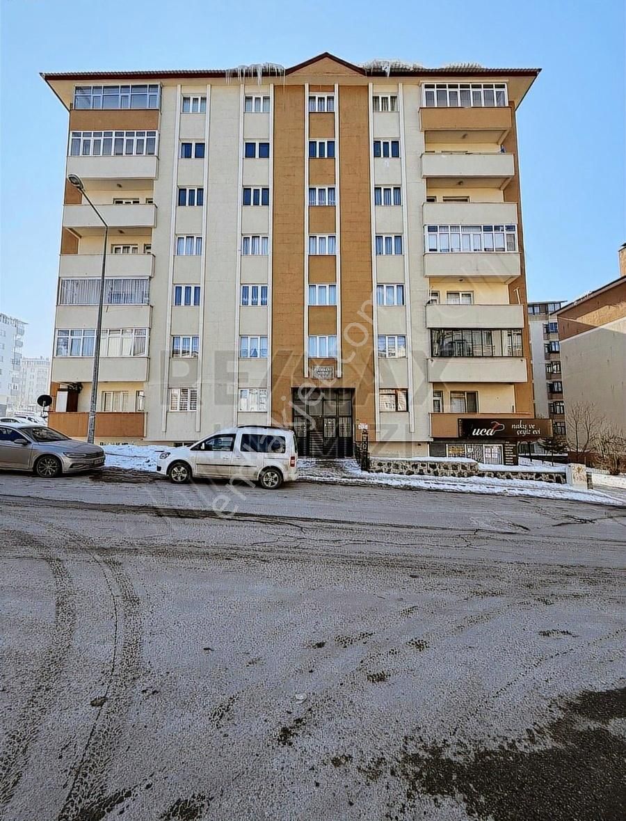 Palandöken Yunusemre Satılık Daire Re/max Kırmızı'dan Kayakyolunda Satılık 3+1 Daire