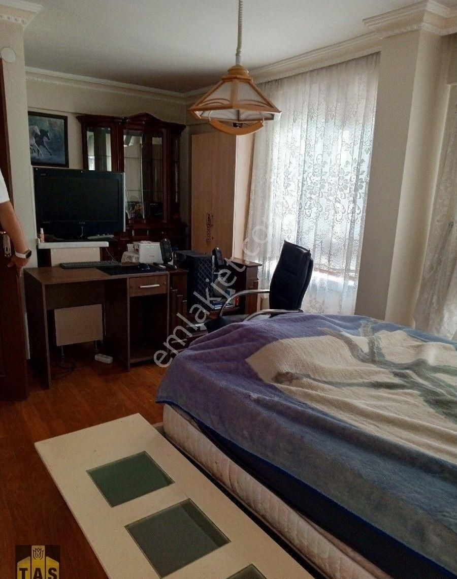 Yenimahalle Ergenekon Mah 3+2 Satılık Daire