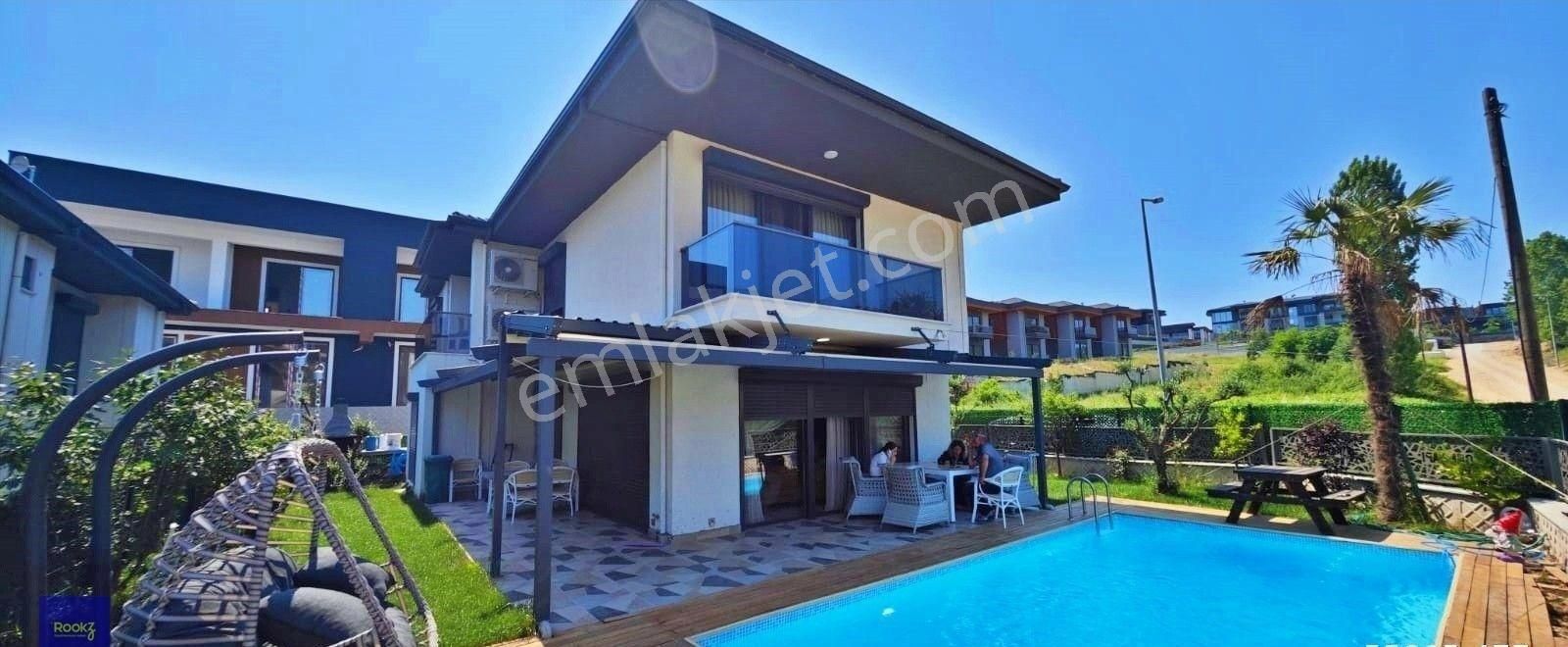 Nilüfer Gümüştepe Satılık Villa Gümüştepe’de 4+2 Havuzlu Villa Rookz Barcode Gayrimenkul