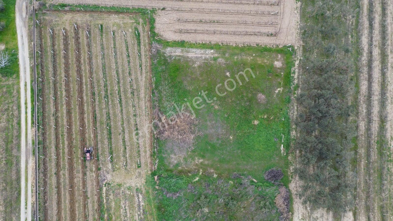 Menemen Belen Mahallesin'de Satılık Tek Tapu 1040 M2 - Görsel 9