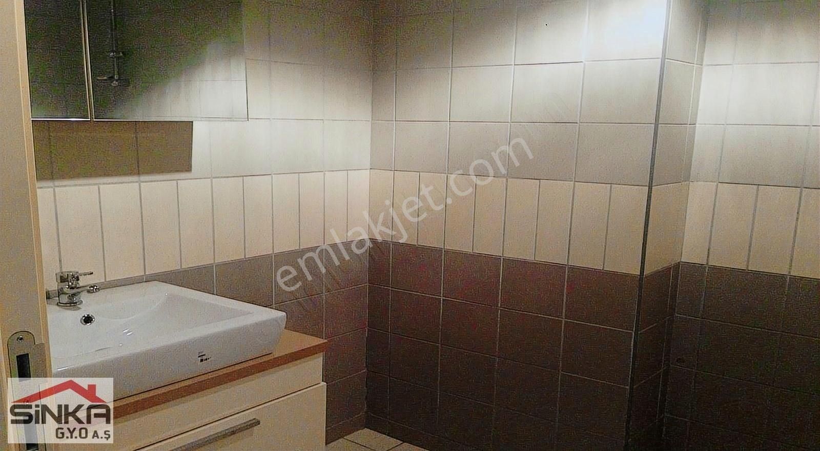 Esenyurt Piri Reis Kiralık Residence New Residence Cadde Cephe Büyük Balkonlu Geniş Ferah 1+1 Daire