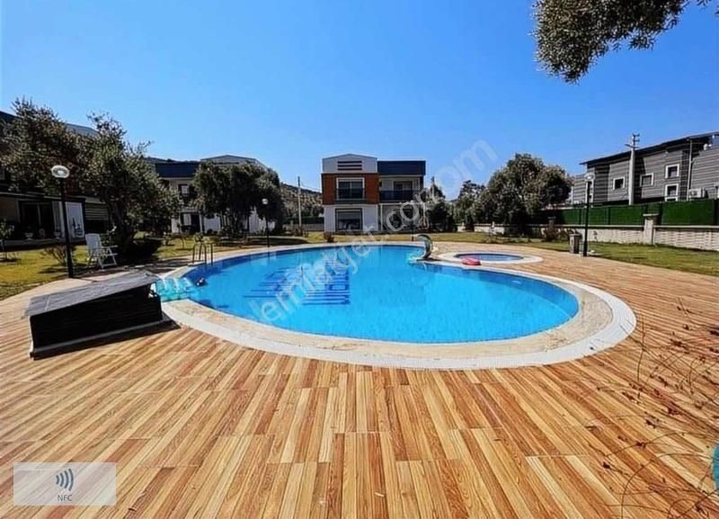 Kuşadası Bayraklıdede Satılık Villa Kuşadasın'da Satılık Ultra Lüks 4+1 Villa