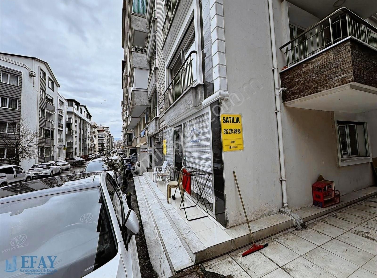 Dikili Salimbey Satılık Dükkan & Mağaza İşlek Cadde Üzerinde Satılık İşyeri