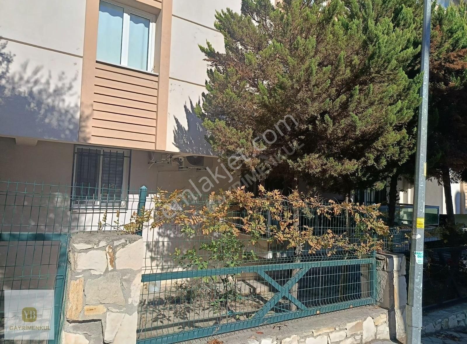 Kuşadası Hacıfeyzullah Satılık Daire Kuşadası Merkezde Geniş 2+1 Daire