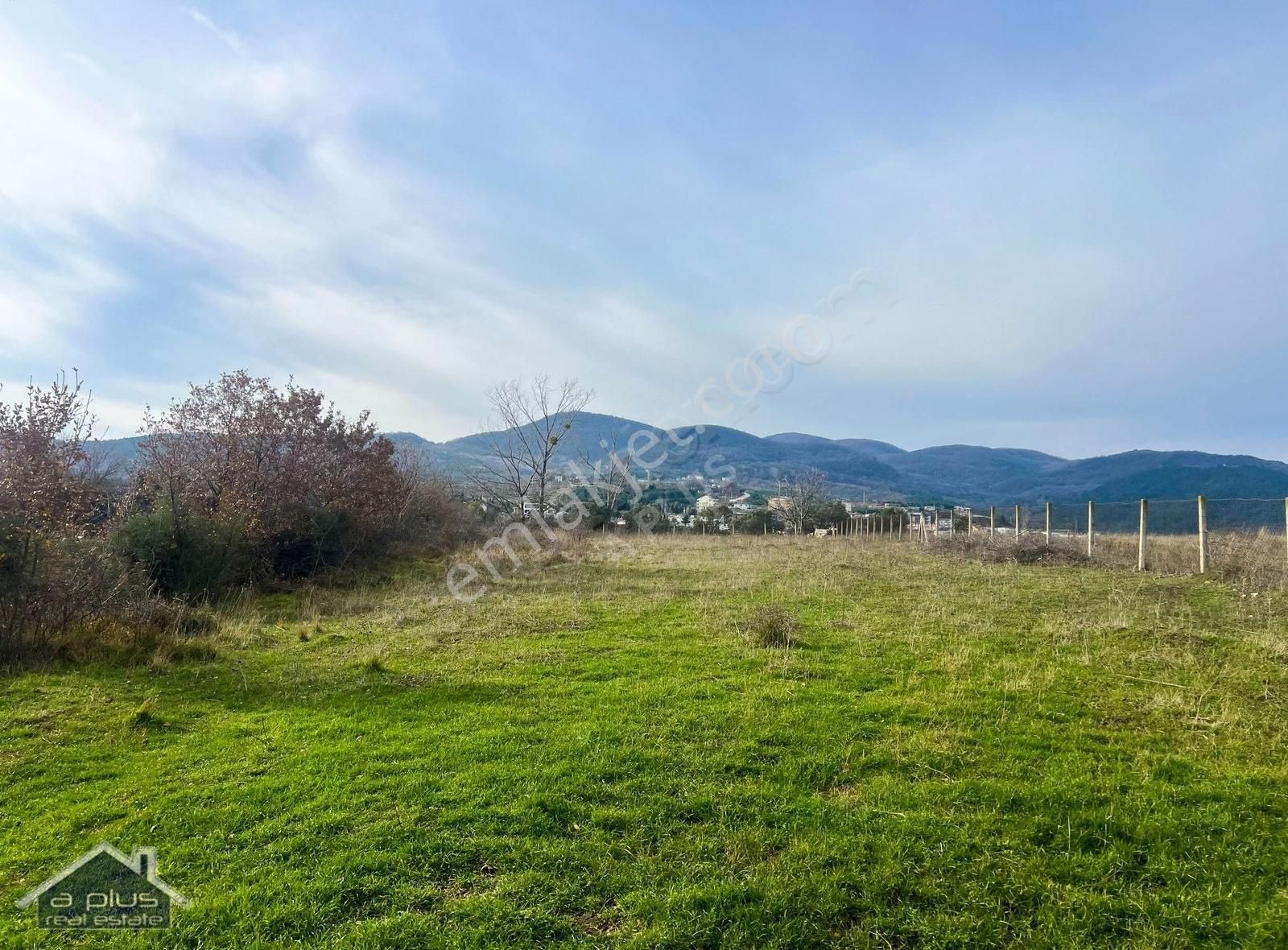 Çınarcık Çamlık Satılık Villa İmarlı Çınarcık Deniz Manzaralı Villa Arsası