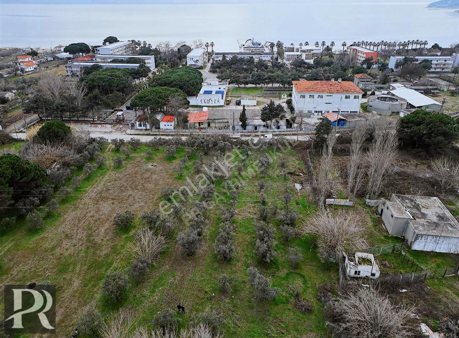 Erdek Yalı Satılık Ticari İmarlı P&r Gayrimenkul'den Satılık Yalı Mahallesinde Arsa