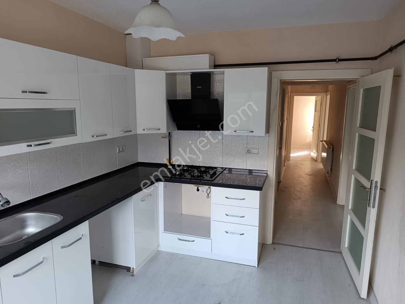 Devlet Karayolu Üzerinde Doğalgazlı Kiralık Daire