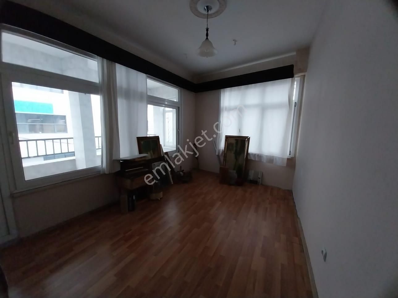 Beyoğlu Hacıahmet Kiralık Daire Beyoğlu Hacıahmet İplikçi Fırın Cad. Kiralık 3+1 Daire