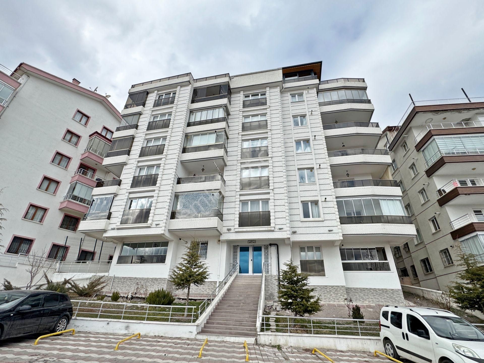 Keçiören Etlik Satılık Daire 4+1 1.kat Etlik Bağcı Cad Paraleli Ankara Manzaralı K.otoparklı