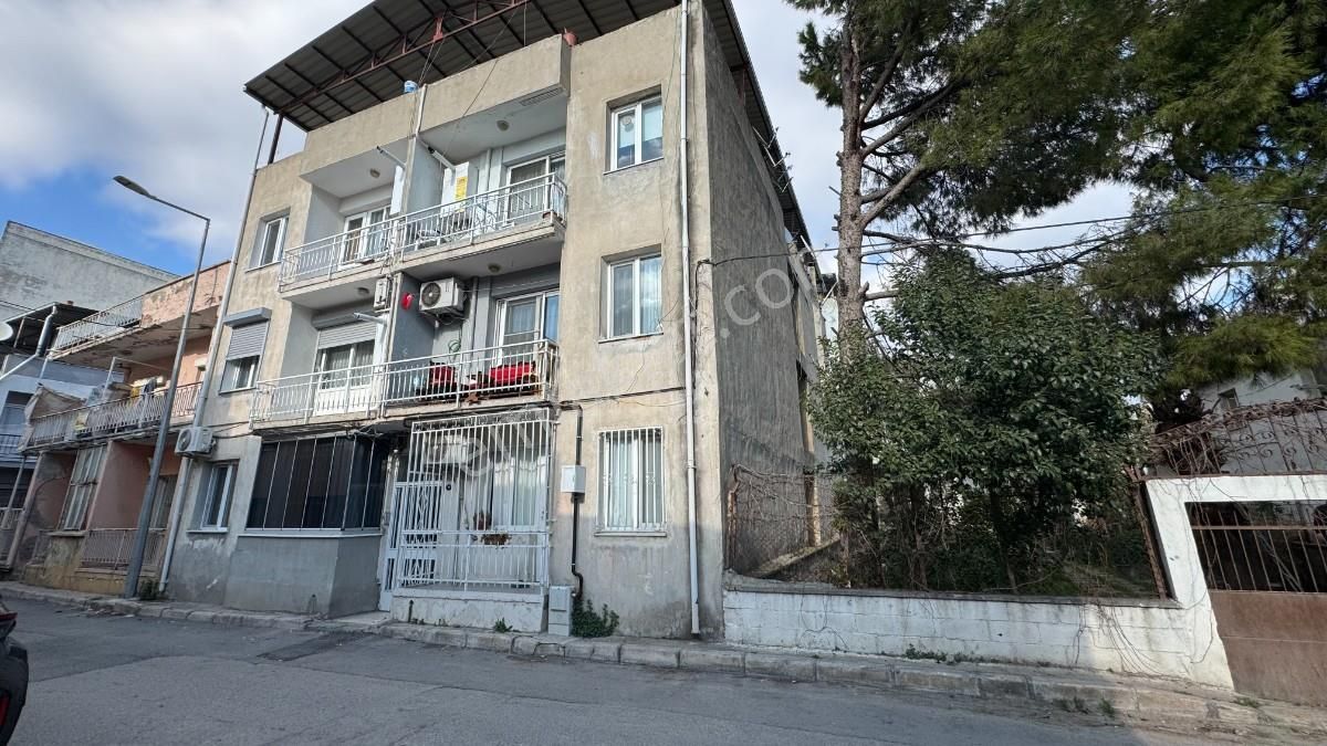 Bornova Kemalpaşa Satılık Daire Bornova Pınarbaşı Kemalpaşa Mah.de Satılık 3+1 Daire