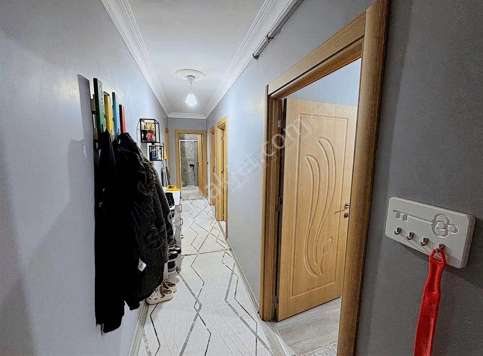 Esenyurt Orhan Gazi Satılık Daire Orhangazi Mahallesi Geniş Kullanışlı Satılık Daire 2+1 90 M2