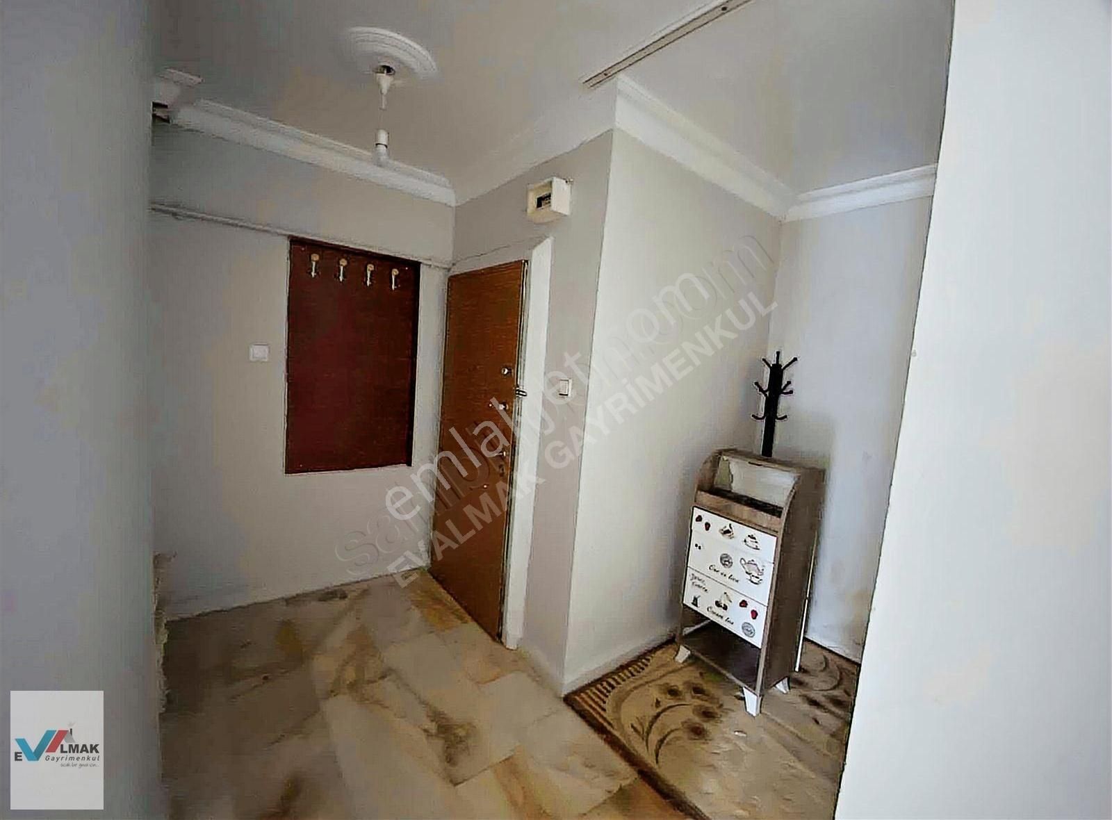 Küçükçekmece İstasyon Marmaraya Yakın Kiralık Daire Evalmak'tan İstasyon Mh, Site İçerisin'de Yüksek Giriş 2+1 Daire