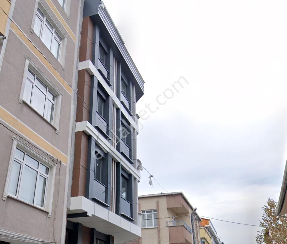 Küçükçekmece Halkalı Merkez Satılık Daire Halkalı Merkez Mah. 3+1 Satılık Yeni Daire