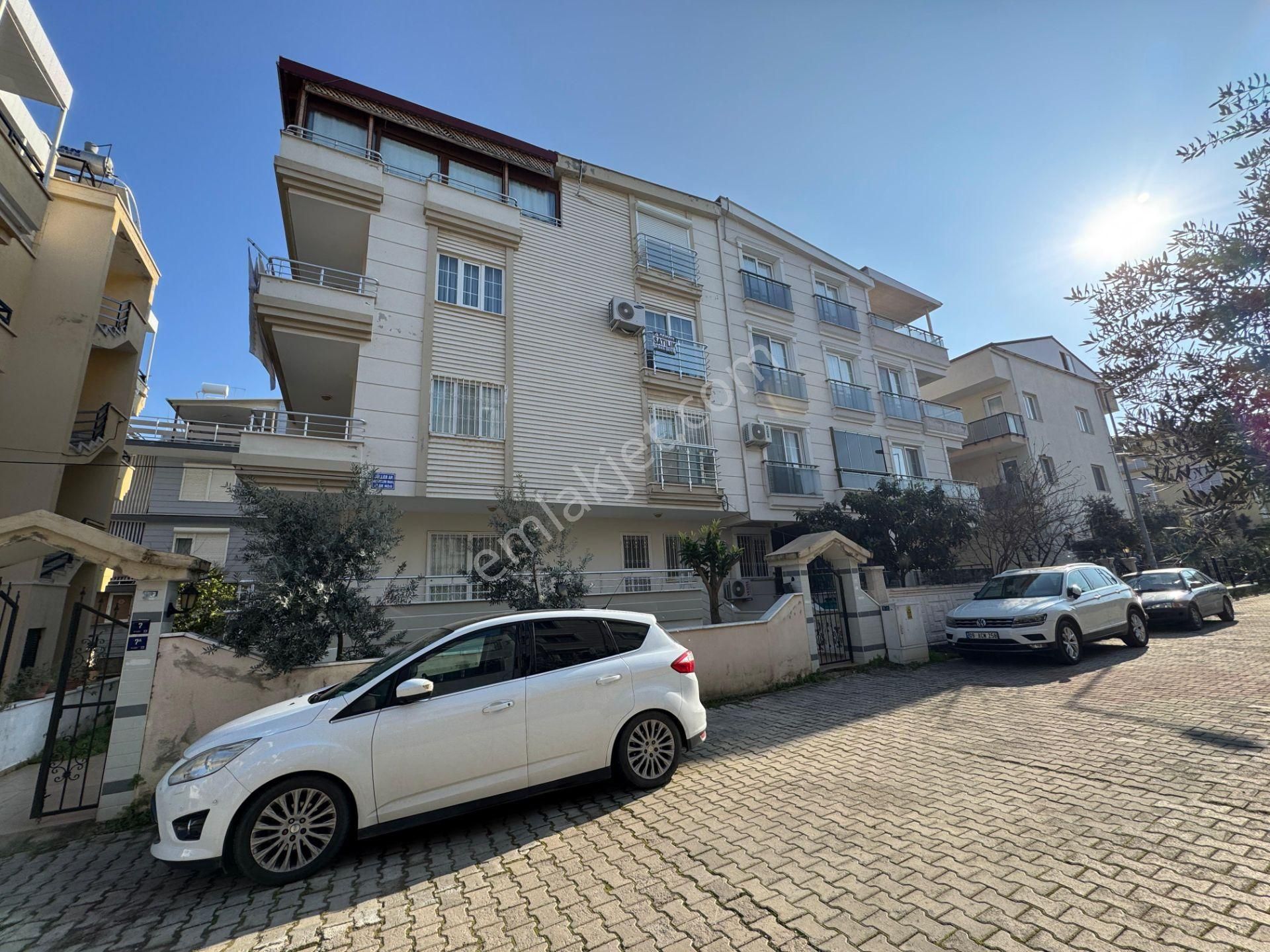 Didim Altınkum Satılık Daire Didim Altınkumda Denize 800m Mesafede 2+1 Açık Mutfaklı Ful Eşyalı Dairemiz Satılıktır Ön Cepheli