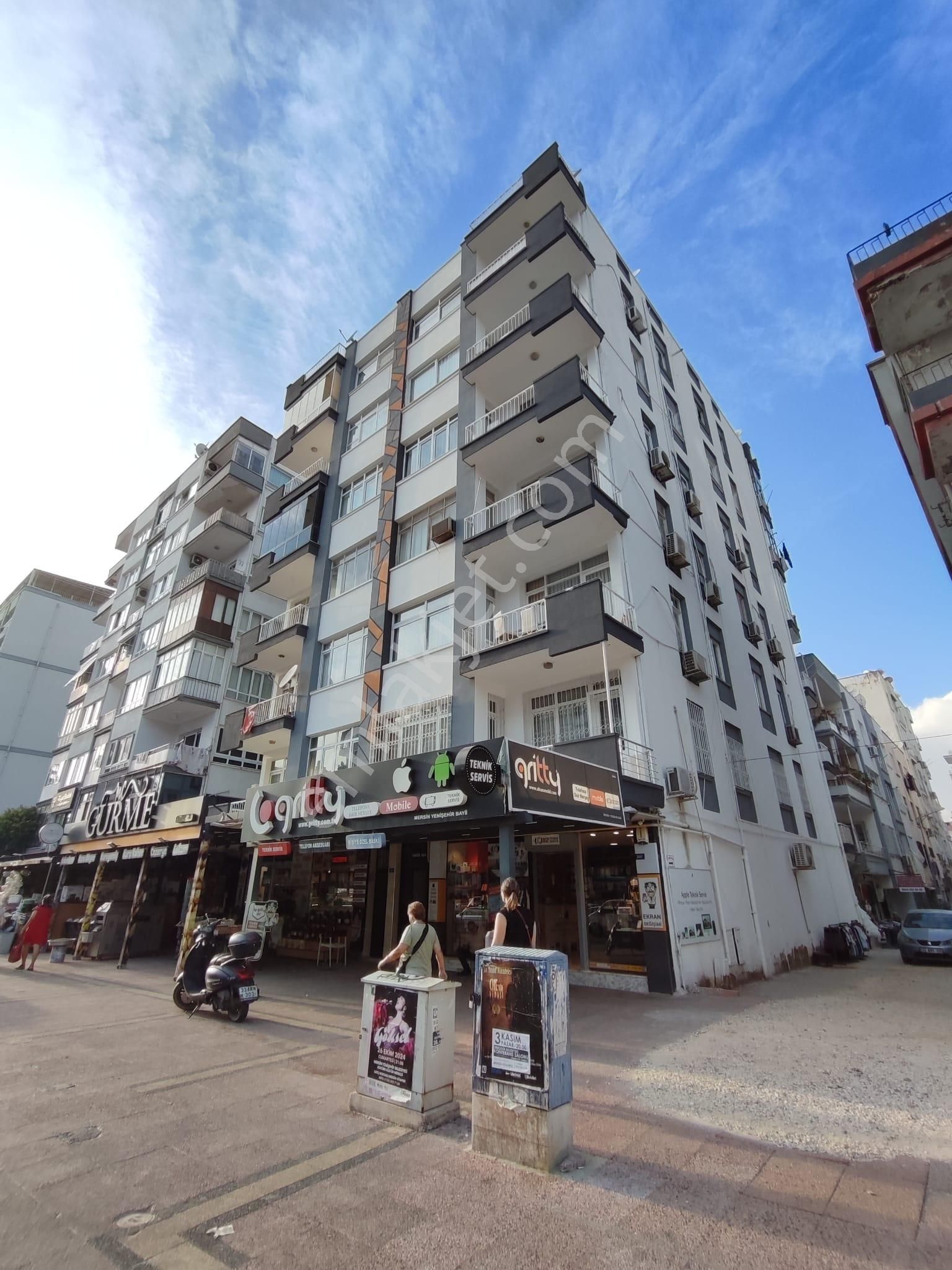 Cumhuriyet Mahallesinde Gmk Bulvarı Üzeri Asansörlü Satılık 3+1 Daire - Görsel 35