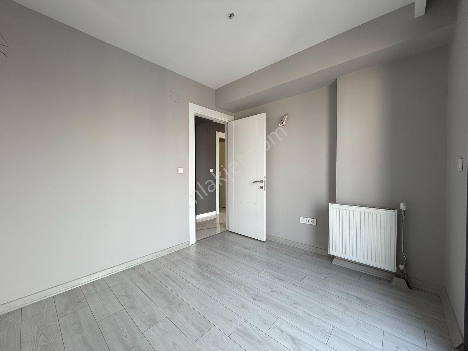 Toros Caddesinde 220 M2 5+1 Dubleks Hasarsız Satılık Daire - Görsel 13
