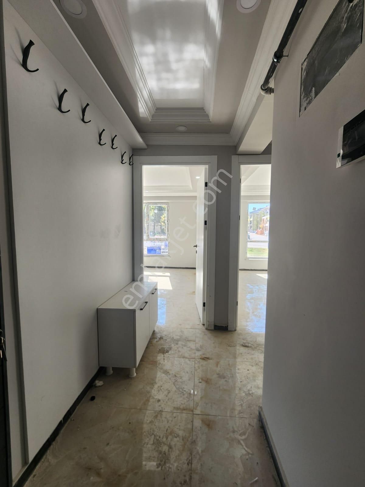🧃 Cadde Üzerinde – Şık Tasarım 2+1 Daire 🧸 98 M² • Zemin Kat🧮 Modern Konfor (d83) - Görsel 4
