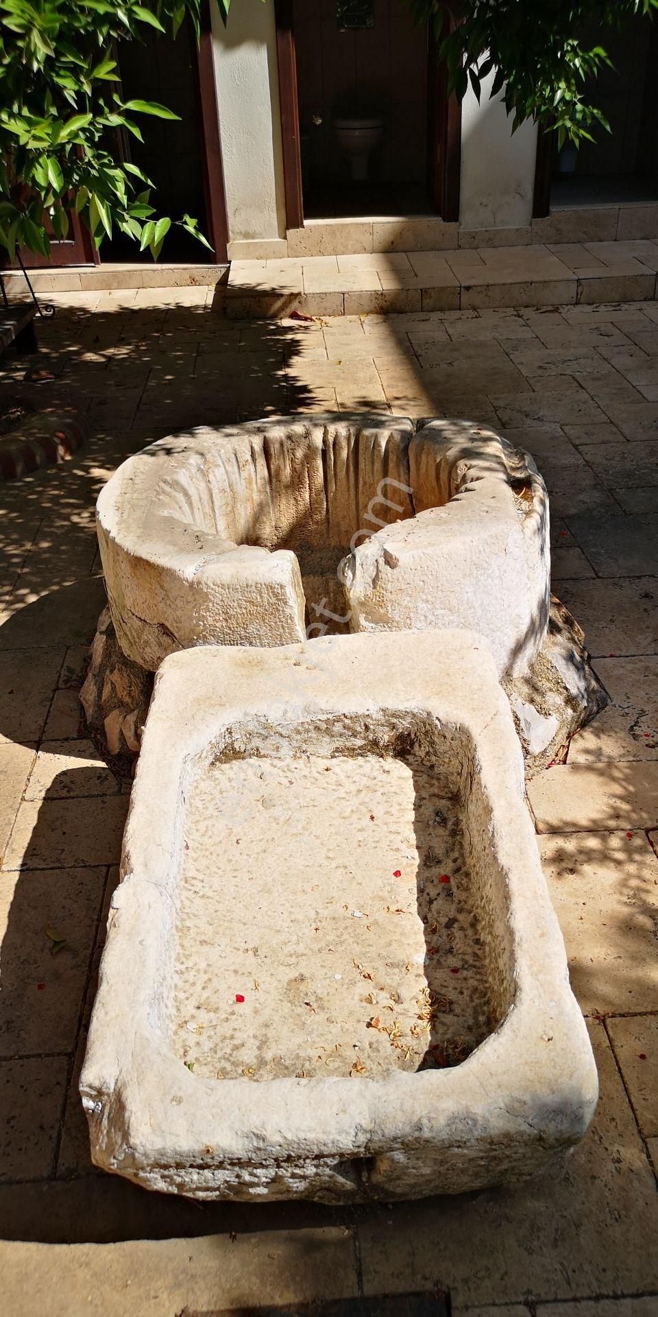 Milas Merkezde Full Restorasyonlu İki Müstakil Ev - Görsel 11