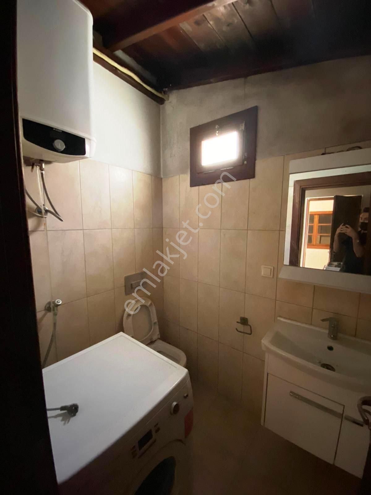 Milas Merkezde Full Restorasyonlu İki Müstakil Ev - Görsel 31