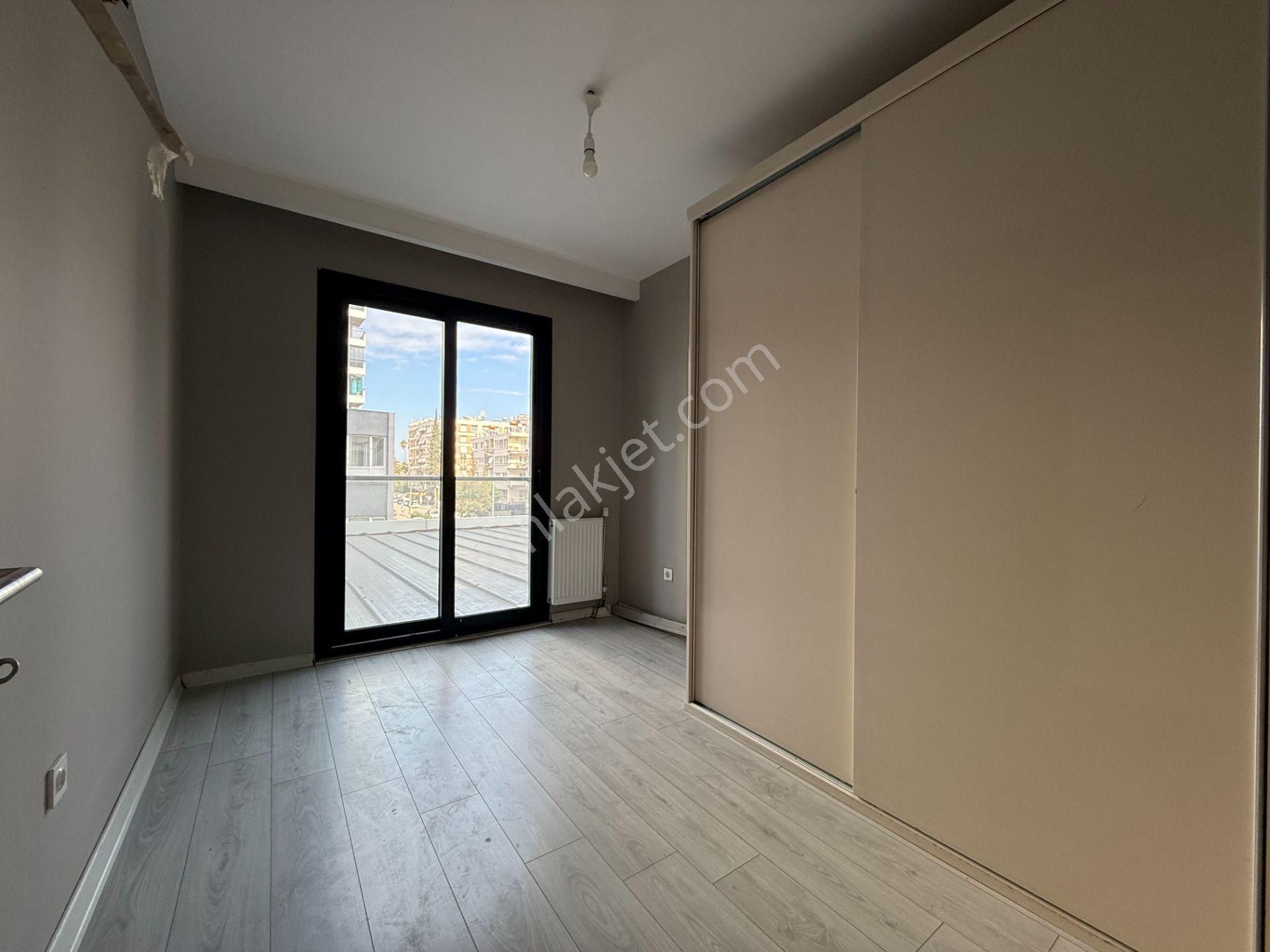 Rezidansta İskanlı 110 M2 2+1 *kapalı Mutfaklı* Hasarsız* Satılık Daire - Görsel 13
