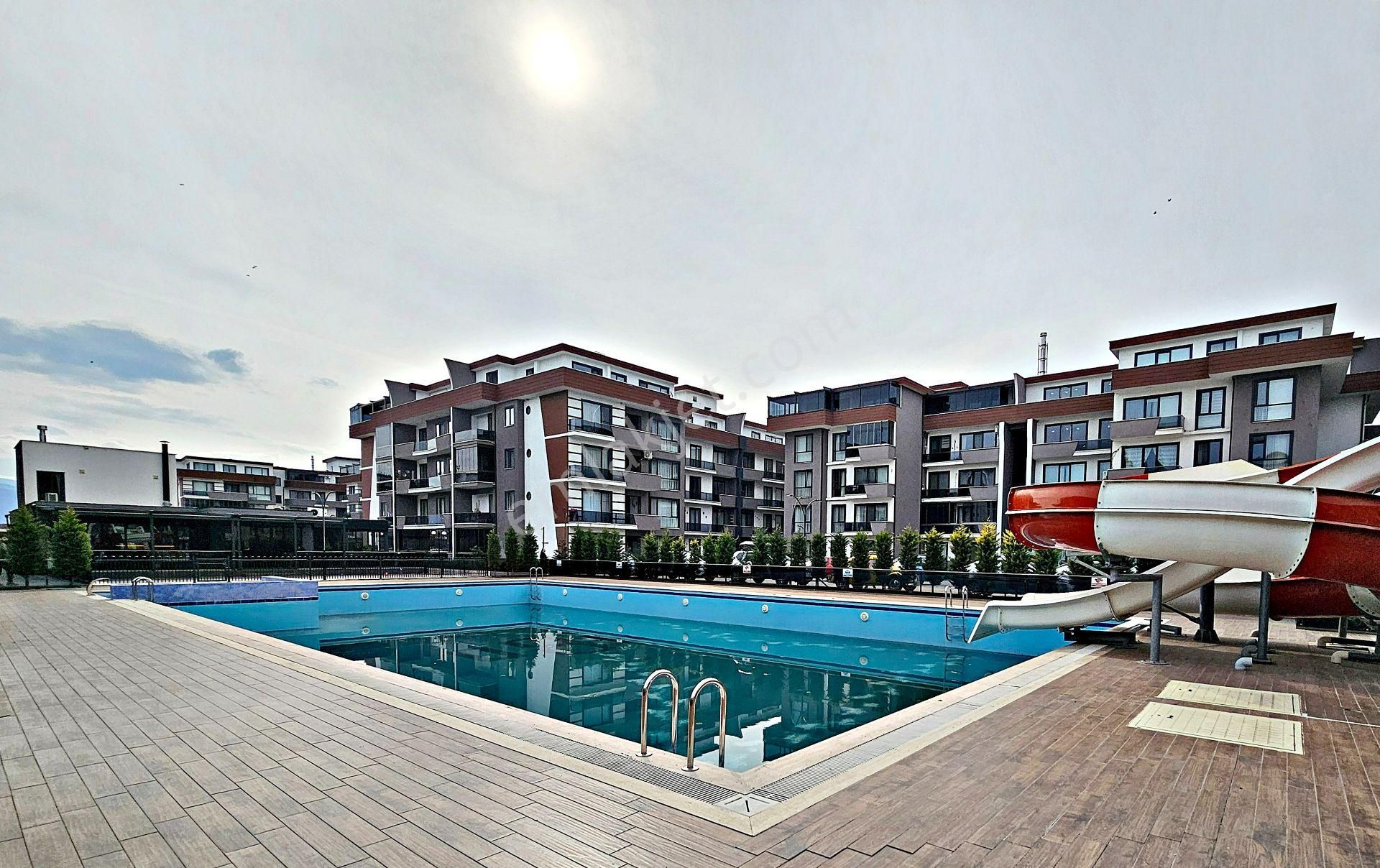 Kartepe Dumlupınar Satılık Daire Kartepe Dumlupınar Mh. 480 Resıdence Sitesinde 155 M2 Lüks Daire