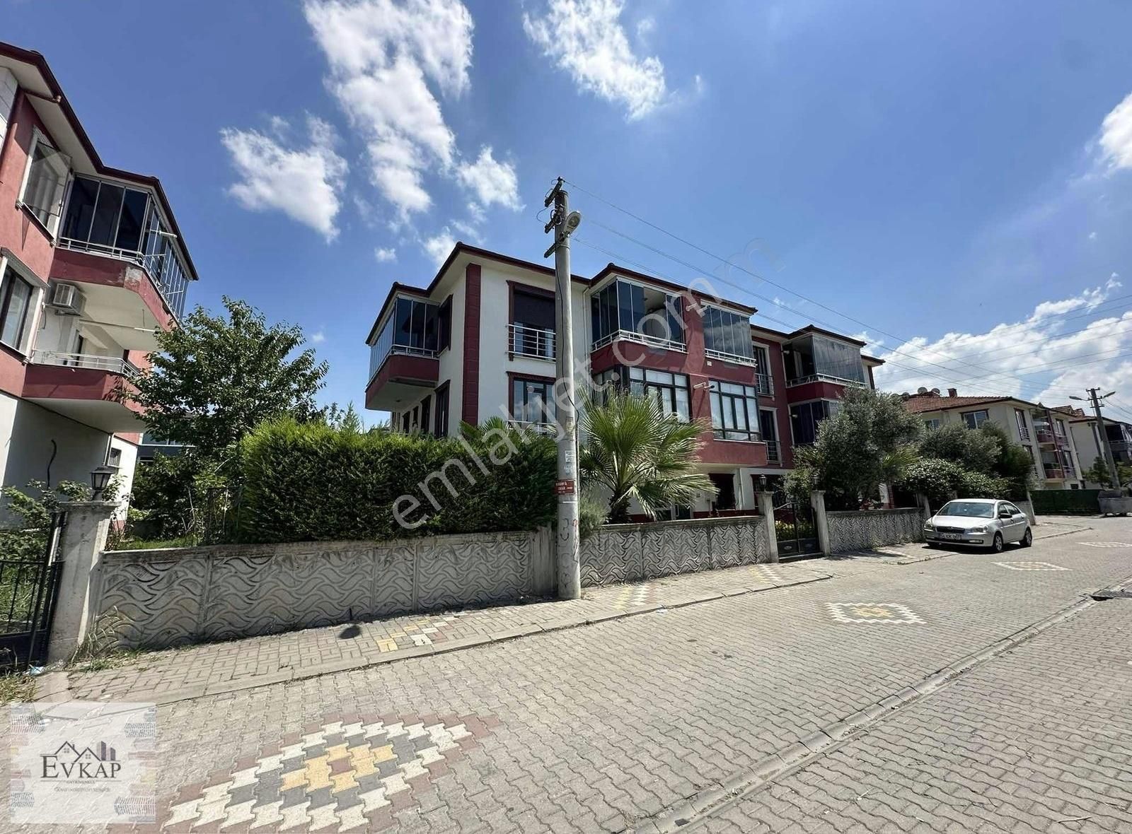 Erenler Erenler Satılık Daire Evkap Gayrimenkul Bağlar Mah. 4+1 215 M2 Satılık Ters Dublex