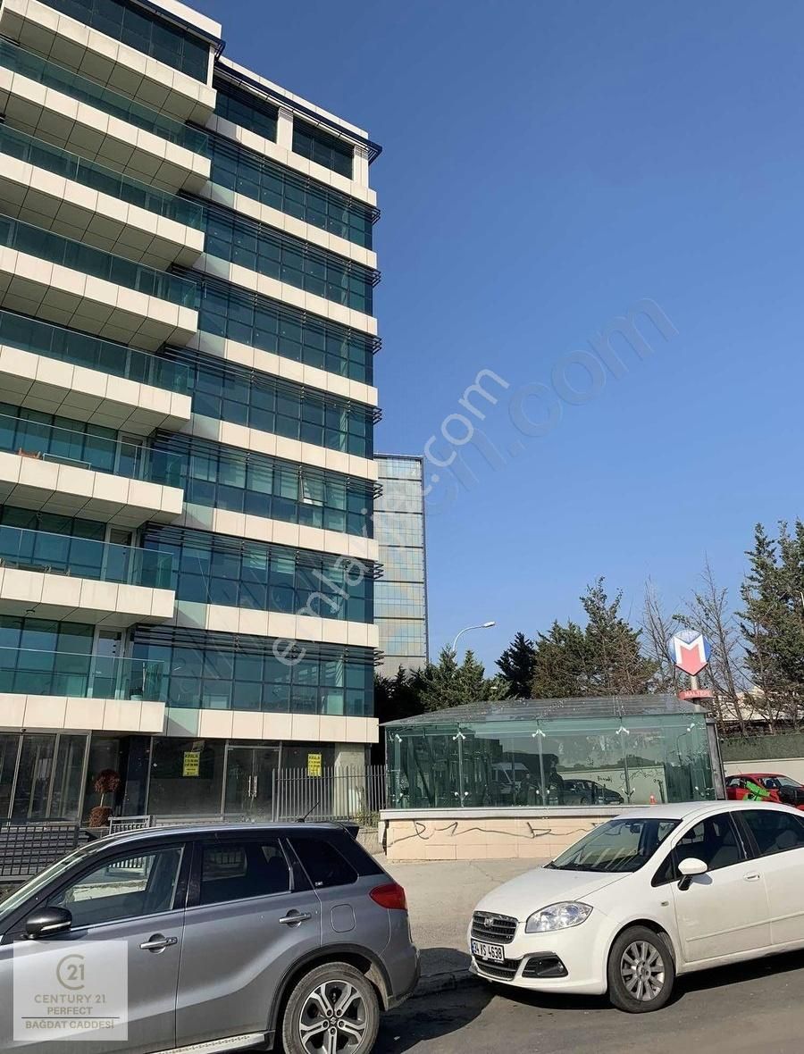 Maltepe Altayçeşme Kiralık Ofis Maltepe Metrosu Yanında, Sıfır, 300m2 Bürüt, K.otoparklı,kiralık