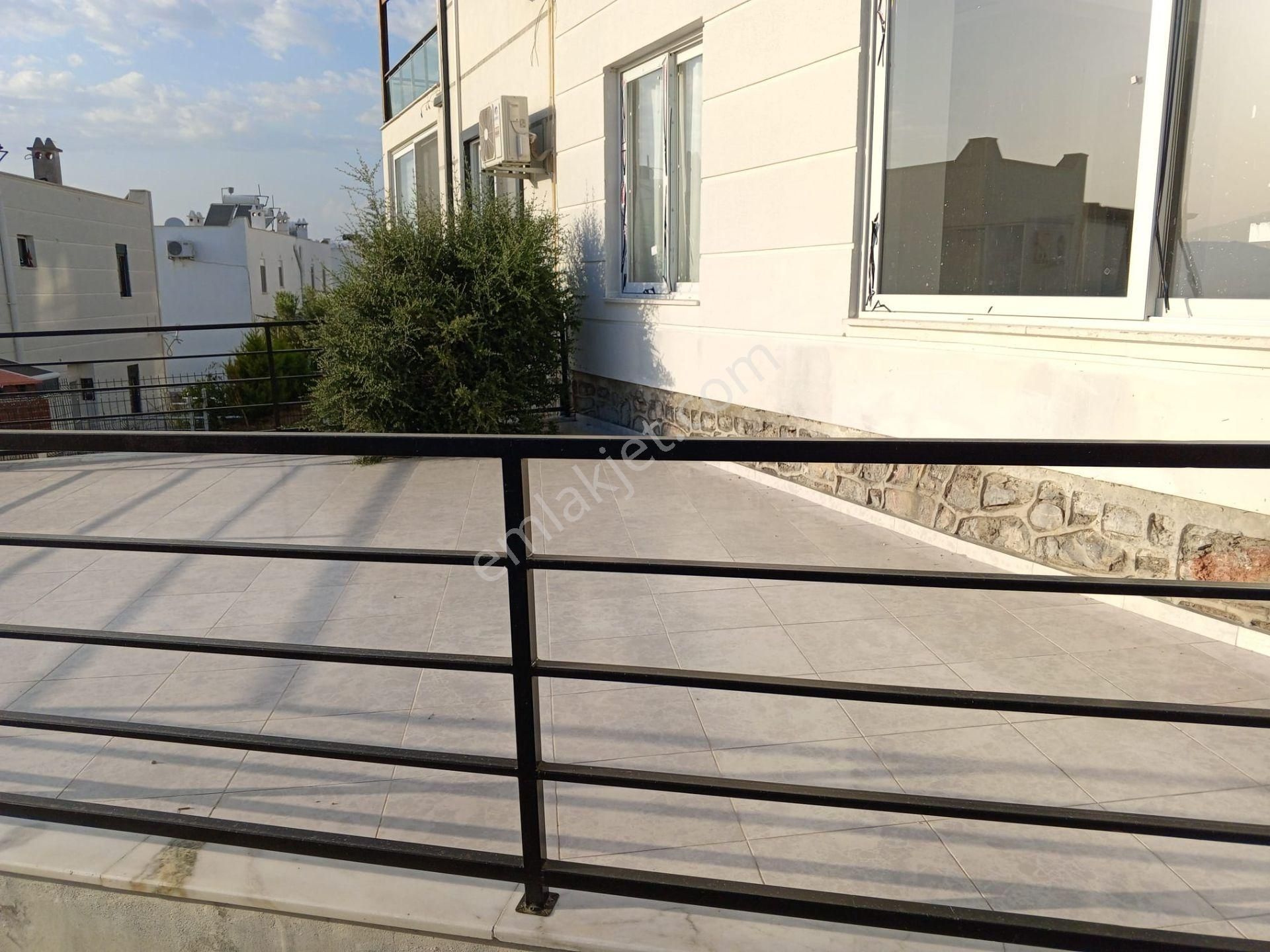 Stop’tan *eska İncebel Tatil Sitesinde* 3+1 Dublex Villa - Görsel 18