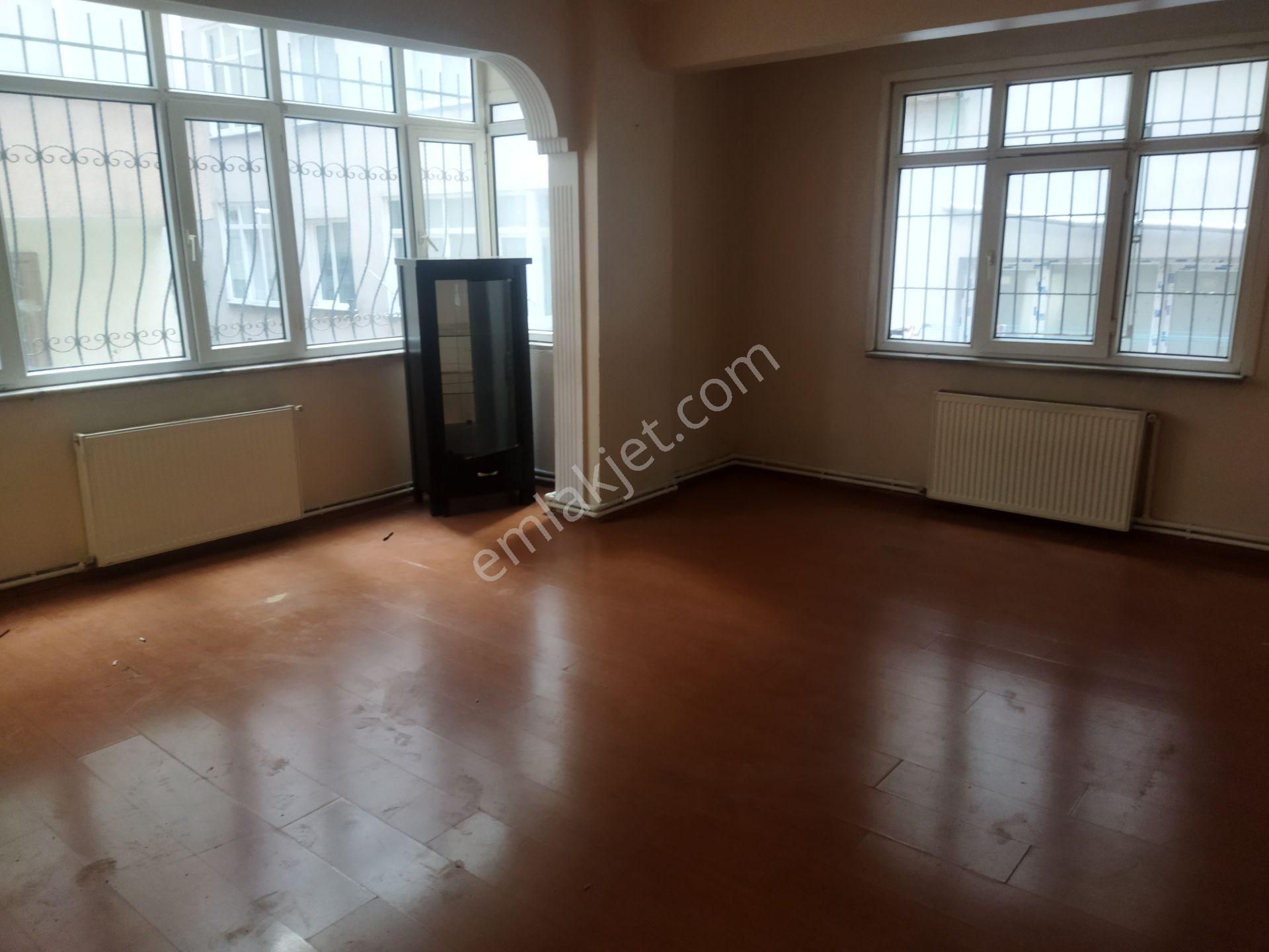 Güngören Akıncılar Kiralık Daire Talip Yörükoğlun,dan Kiralık 2 Oda 1 Salon Masrafsız Daire